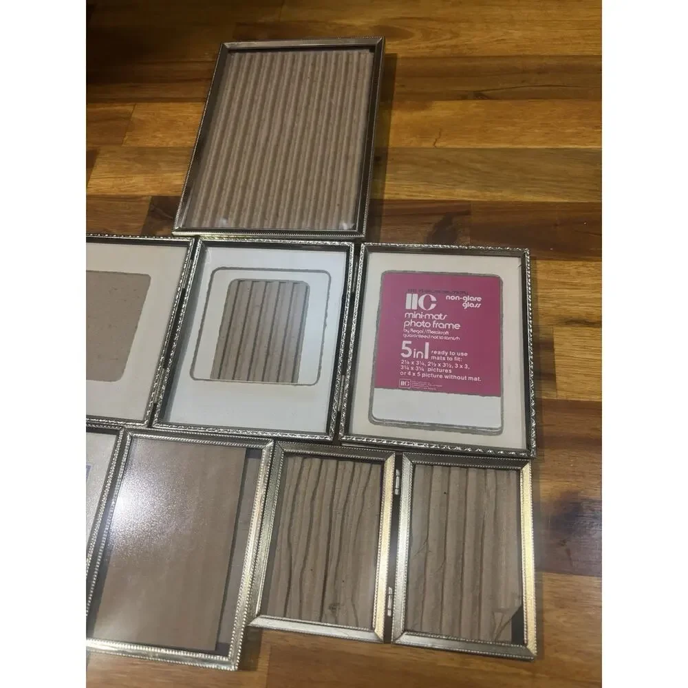 Vintage-style gold-toned metal picture frames In Various Sizes #322
